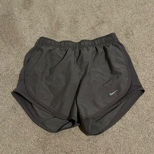 Nike Tempo Short